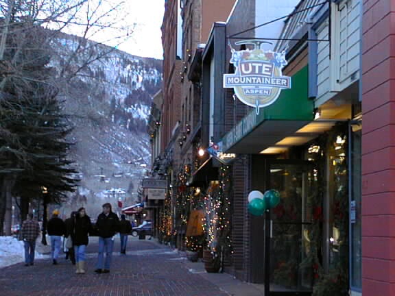 The costs of winter amenity urbanism