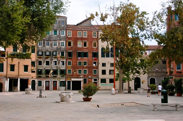 practicing cautionary placemaking: urbanism and the Venetian Ghetto